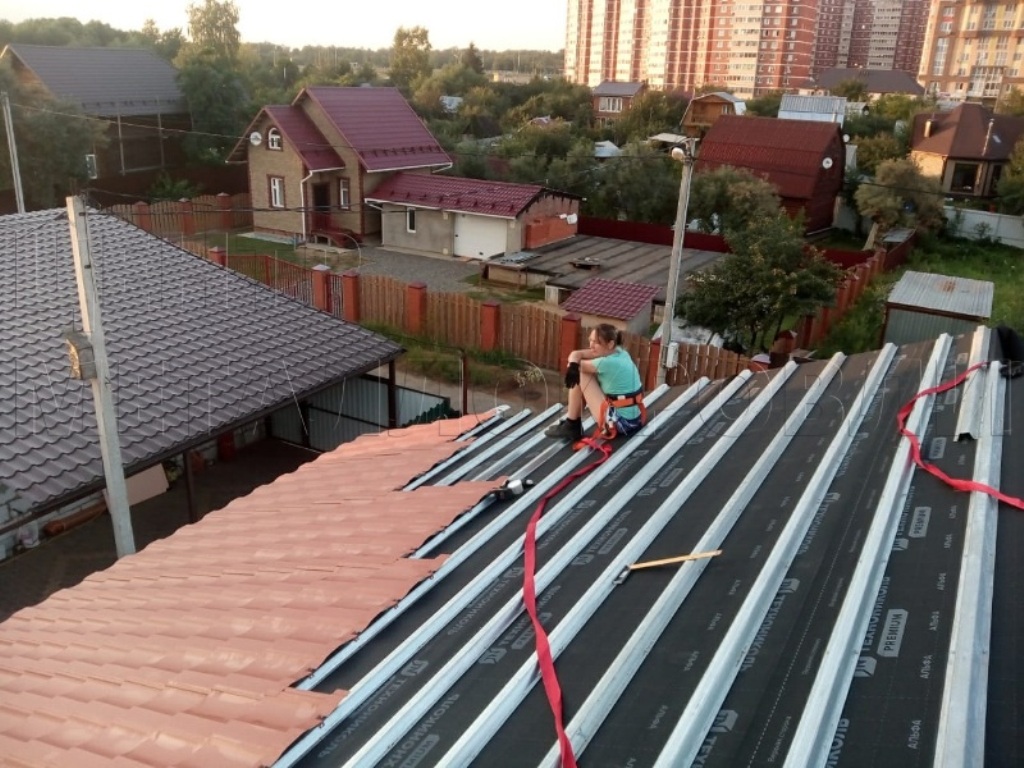 Металлочерепица Геркулес 8004 терракотовый Стальной Бархат от Центра Металлокровли в Орле