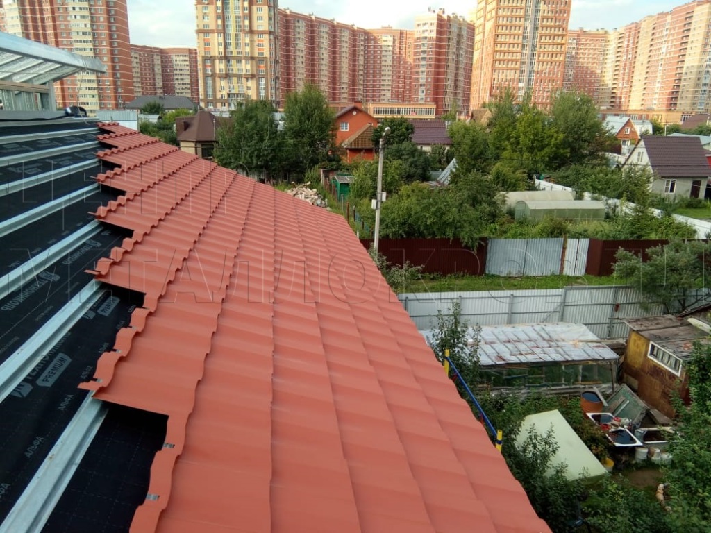 Металлочерепица Геркулес 8004 терракотовый Стальной Бархат от Центра Металокровли в Орле