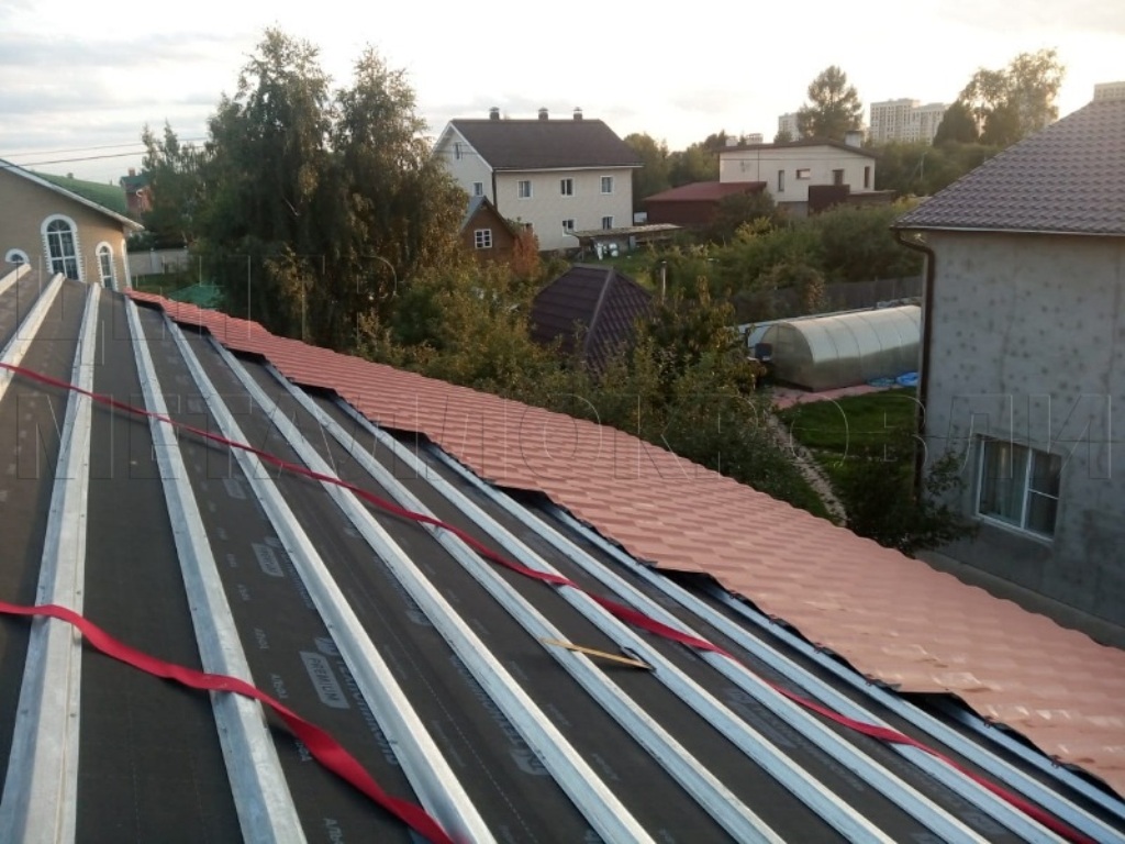 Металлочерепица Геркулес 8004 терракотовый Стальной Бархат от Центра Металлокровли в Орле